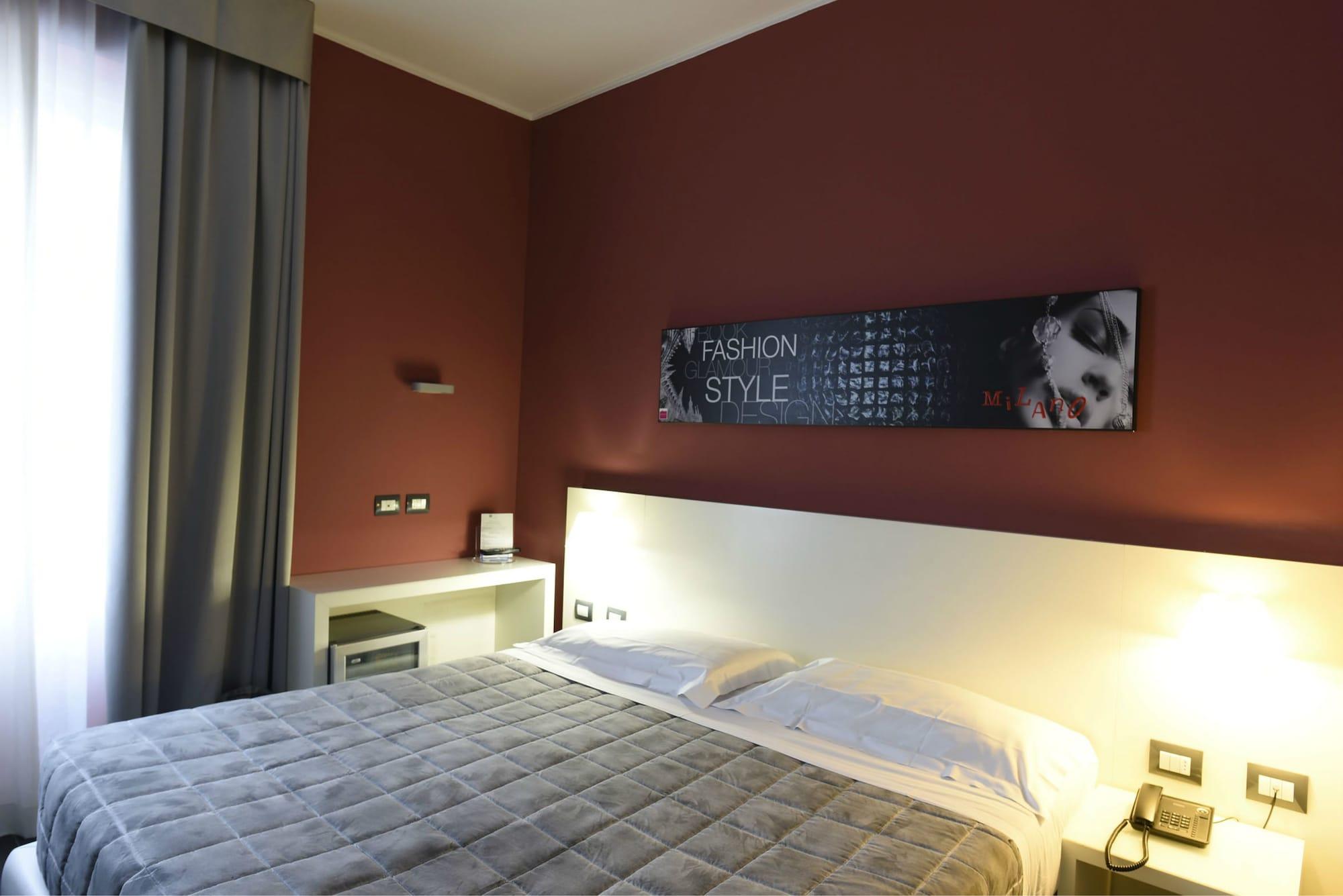 Smart Hotel Central Milan Exterior photo