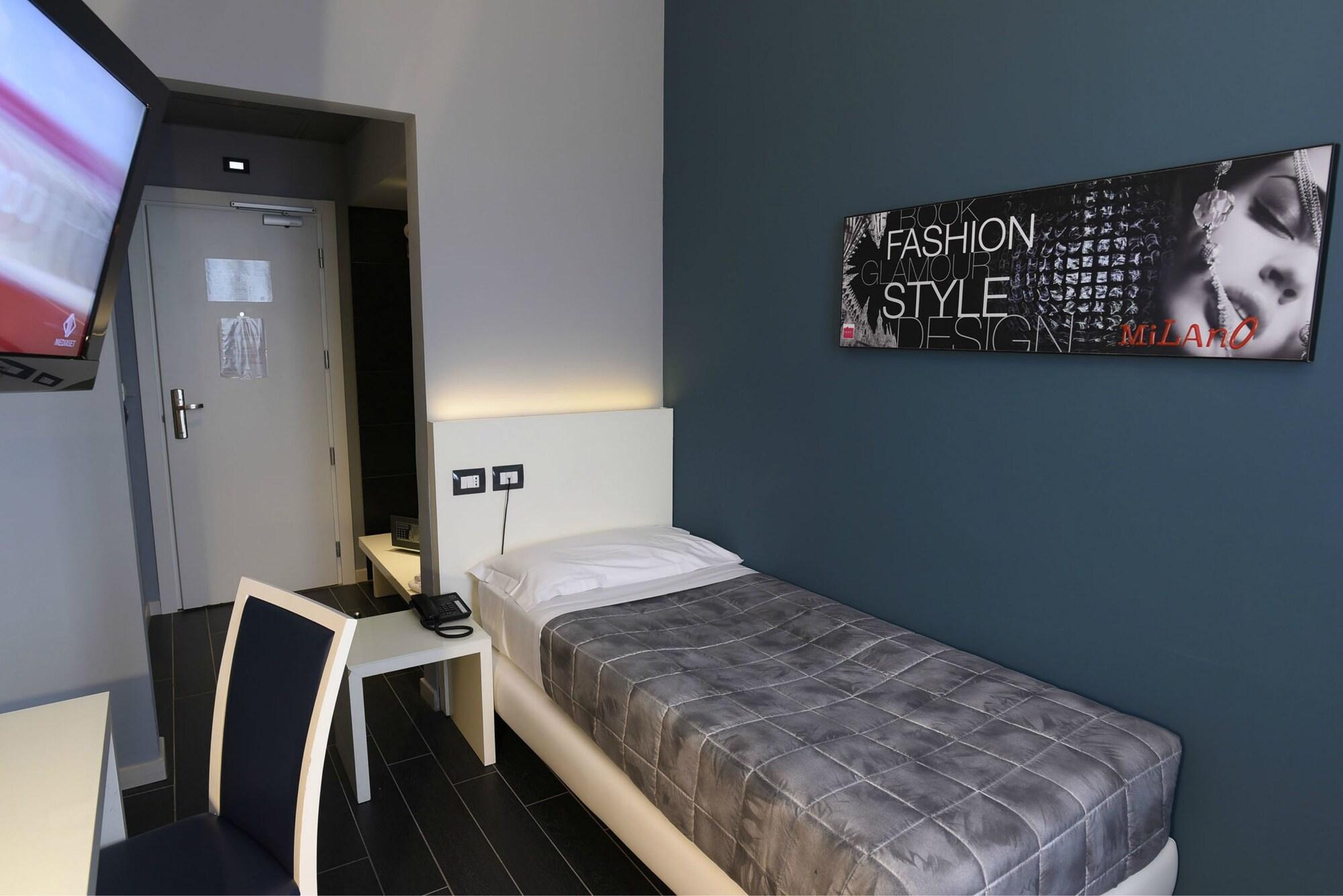 Smart Hotel Central Milan Exterior photo