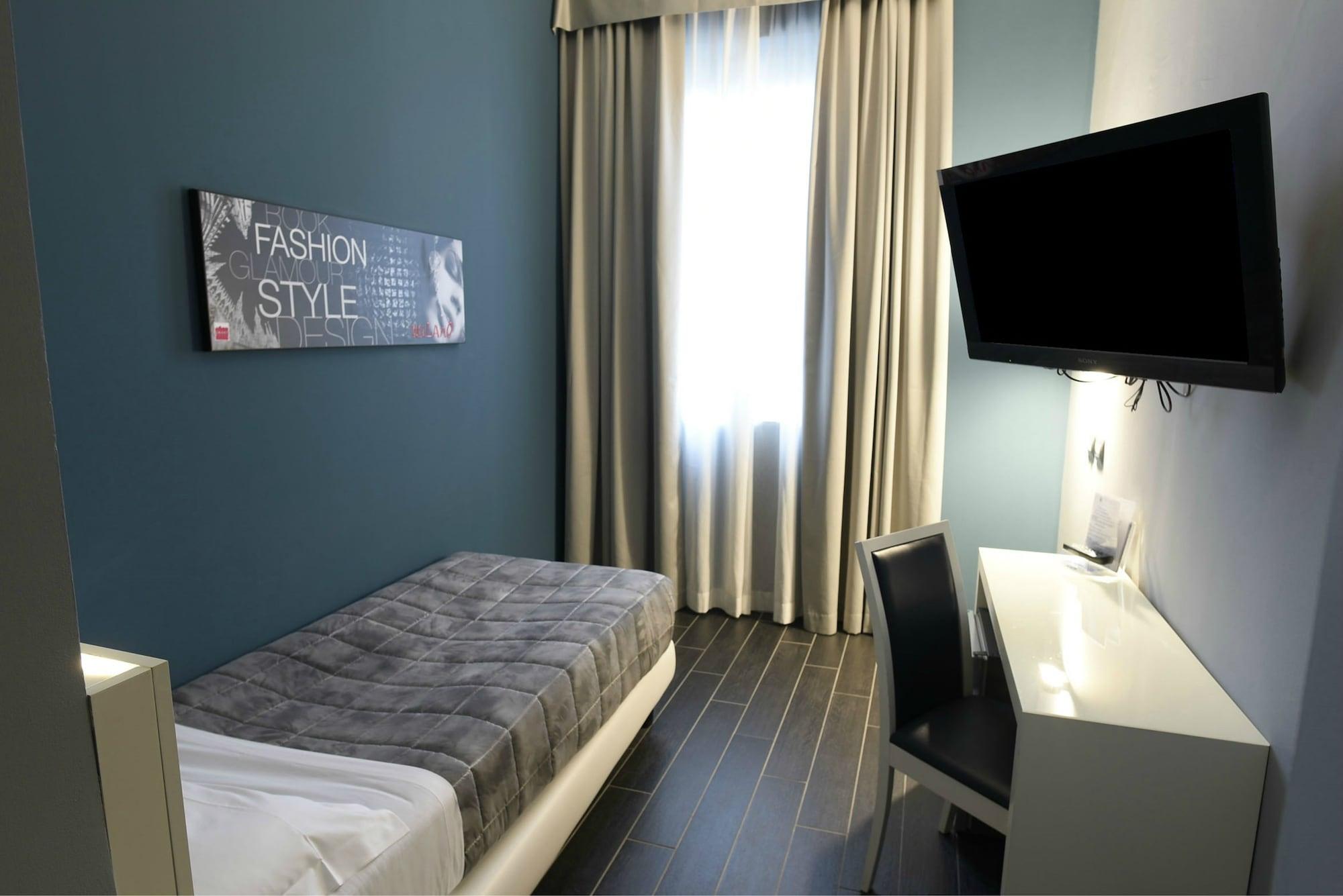 Smart Hotel Central Milan Exterior photo